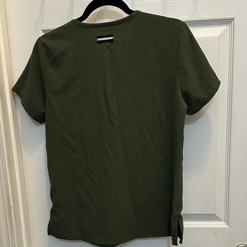 Olive Green Beyond Scrubs Shirt Size Small